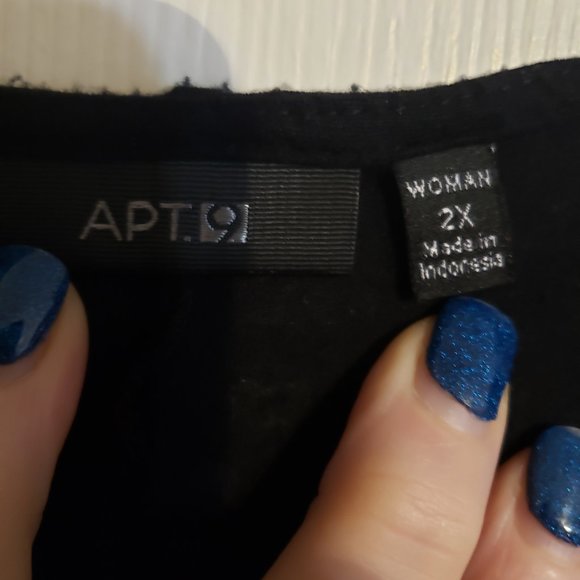 Apt 2x black cut out top - Picture 4 of 6